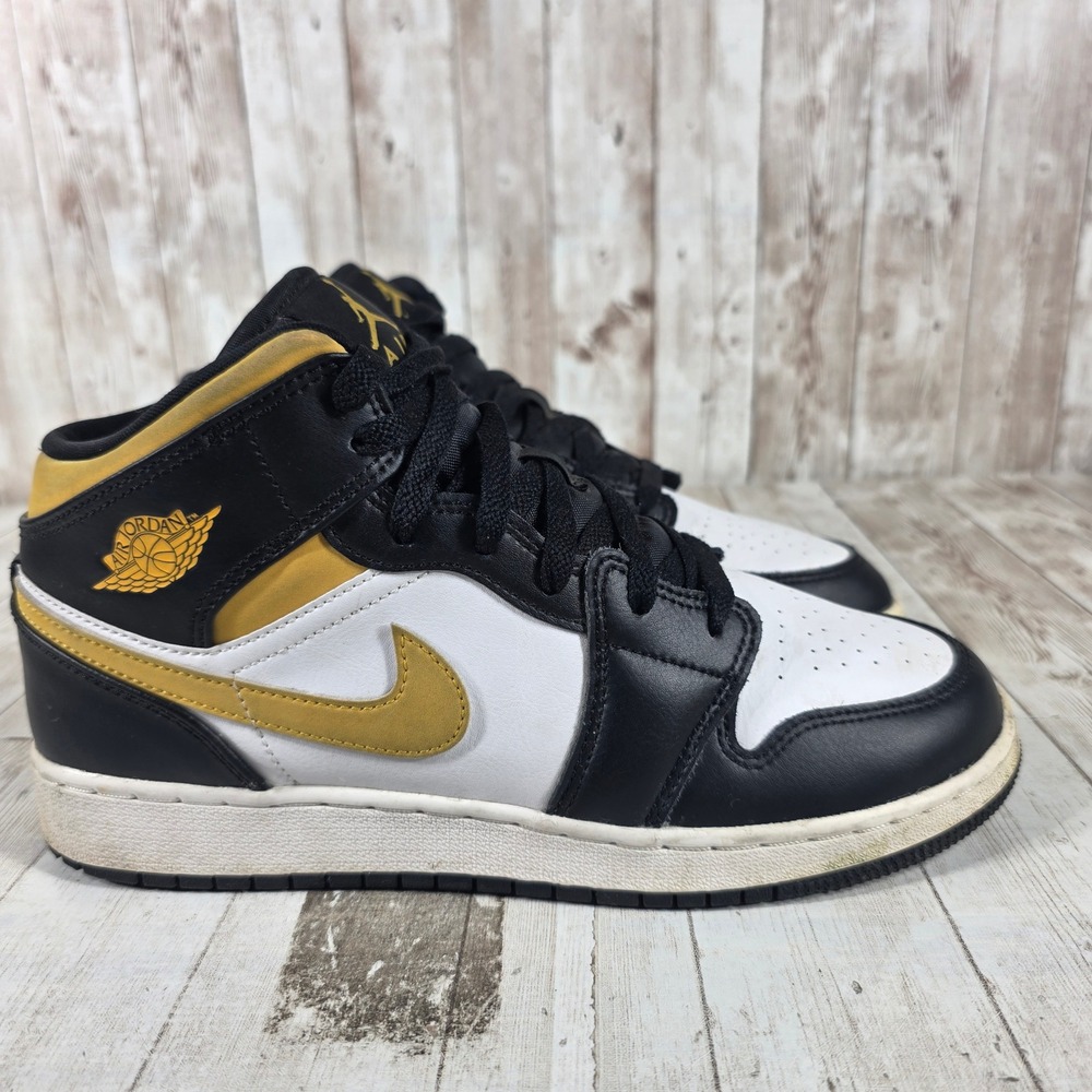Nike Air Jordan 1 Mid University Gold Black White 554725-177 Kids Size 7Y